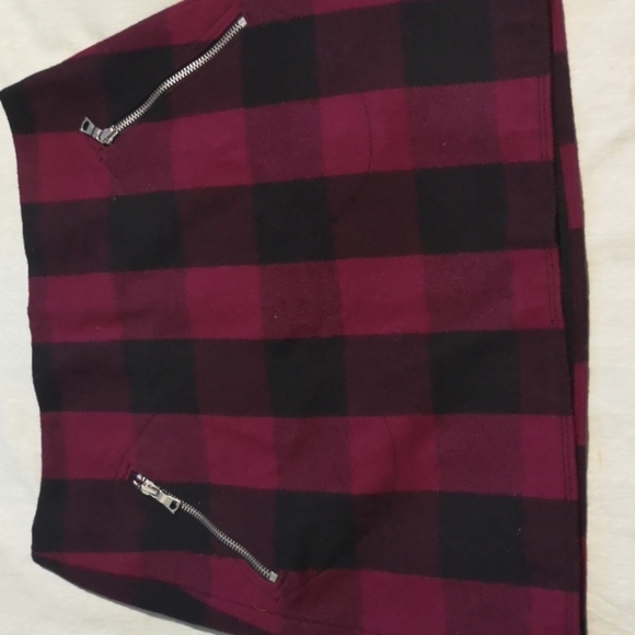 Gap Plaid Wool skirt from Gap - Picture 1 of 2